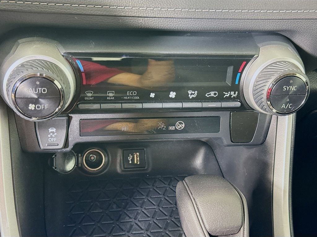 Used 2023 Midnight Black Metallic Toyota Hybrid XLE image 17