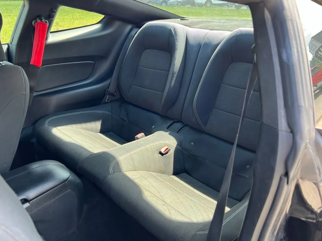 Used 2016 Black Ford V6 image 15