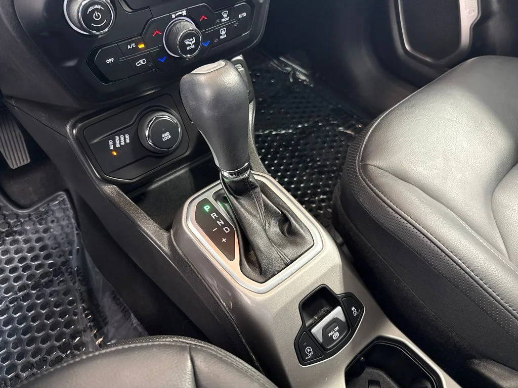 Used 2022 Black Jeep Limited image 15