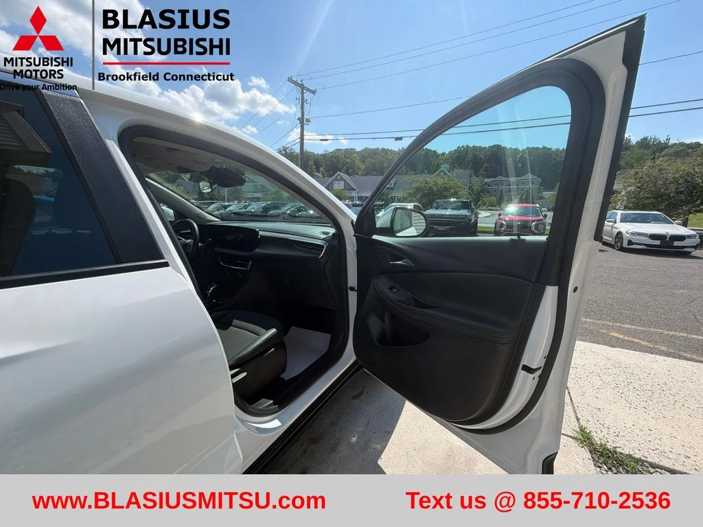 Used 2024 White Buick Preferred image 40
