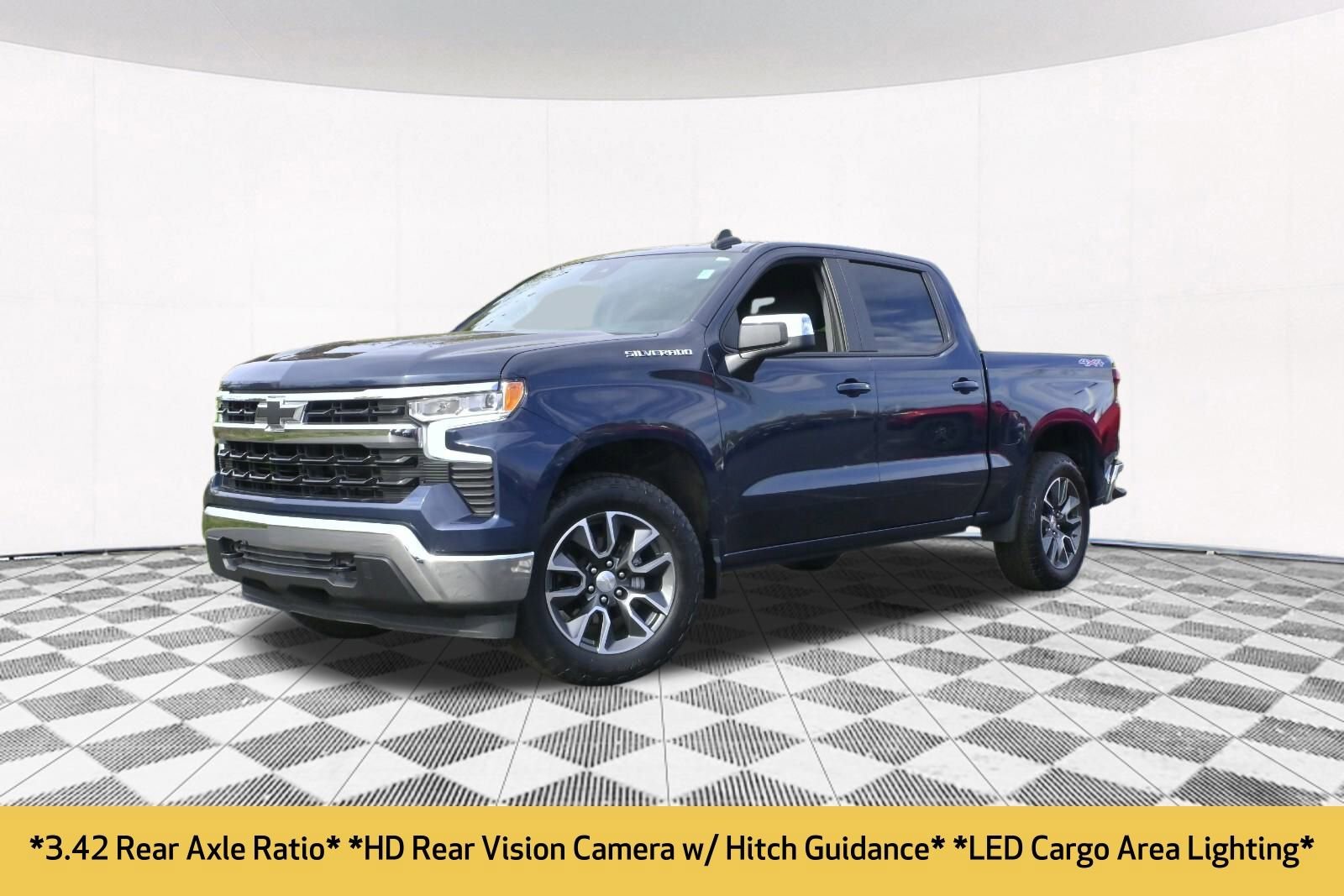 2023 Chevrolet Silverado 1500 LT photo 2