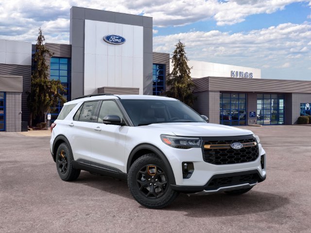 New 2027 Star White Metallic Tri-Coat Ford Tremor® image 4