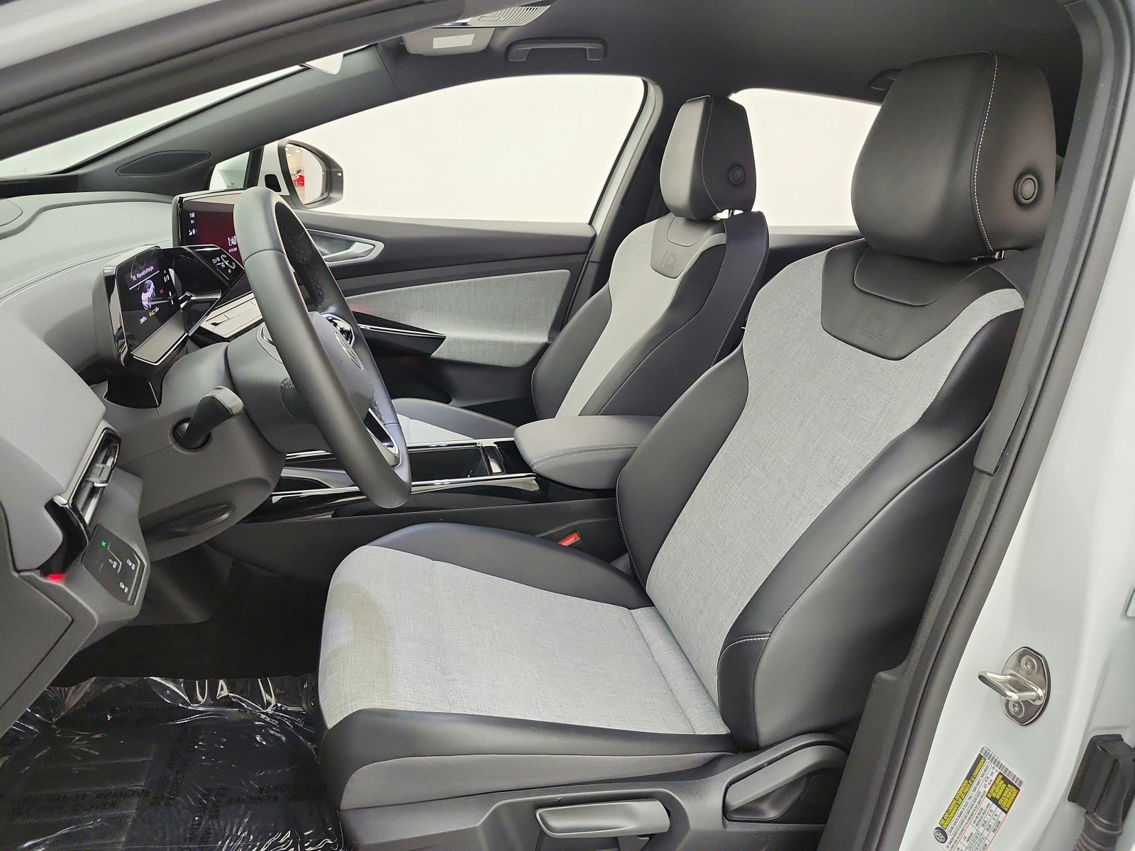 Used 2023 Pure White Volkswagen Pro image 15