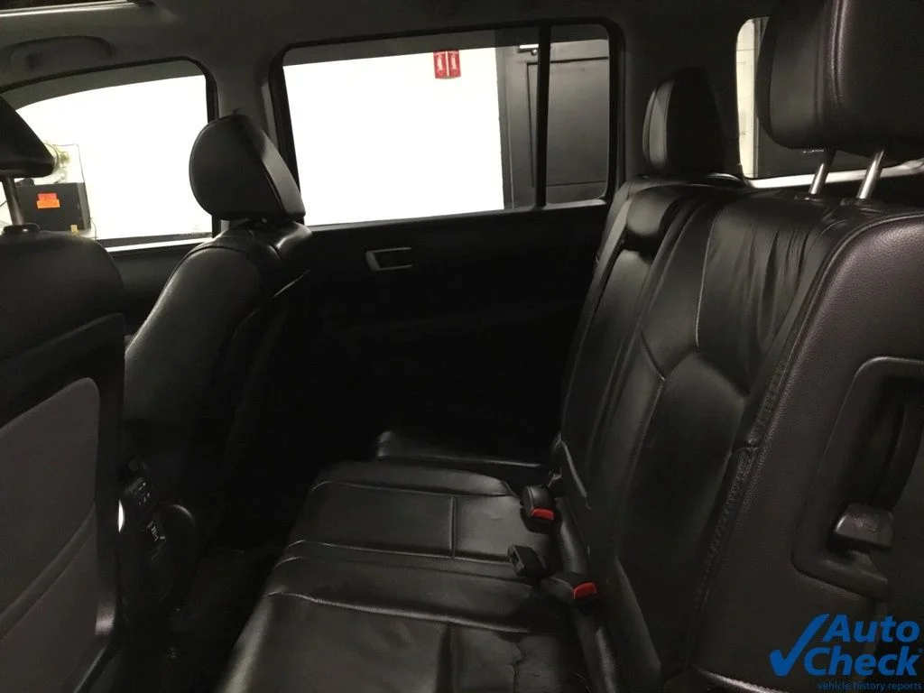 Used 2013 Silver Honda EX-L image 27