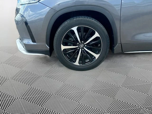 Used 2022 Gray Toyota XSE image 35