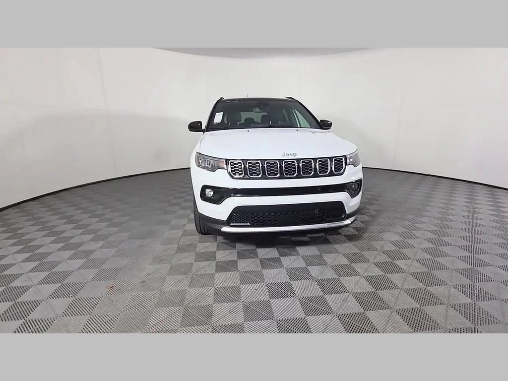 New 2026 Bright White Clear-Coat Exterior Paint Jeep Limited image 38