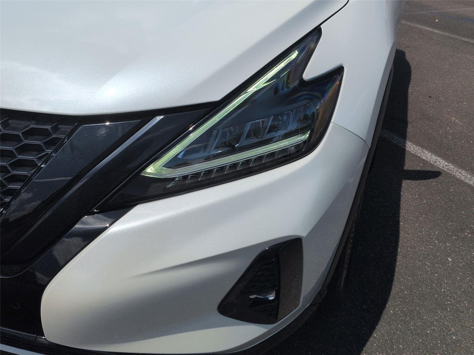 Used 2023 Pearl White Tricoat Nissan SV image 9