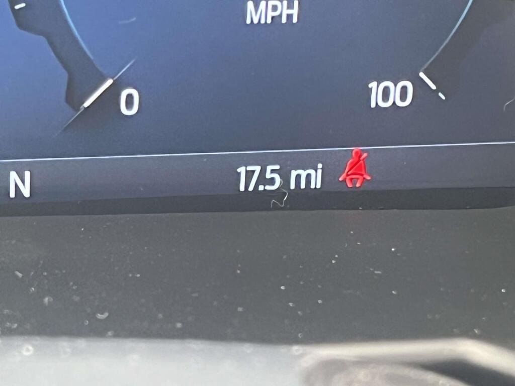 New 2026 Oxford White Ford XLT image 37