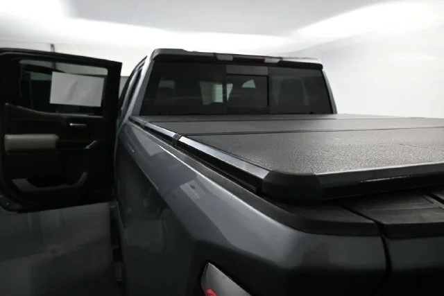 Used 2019 Gray GMC SLT image 9