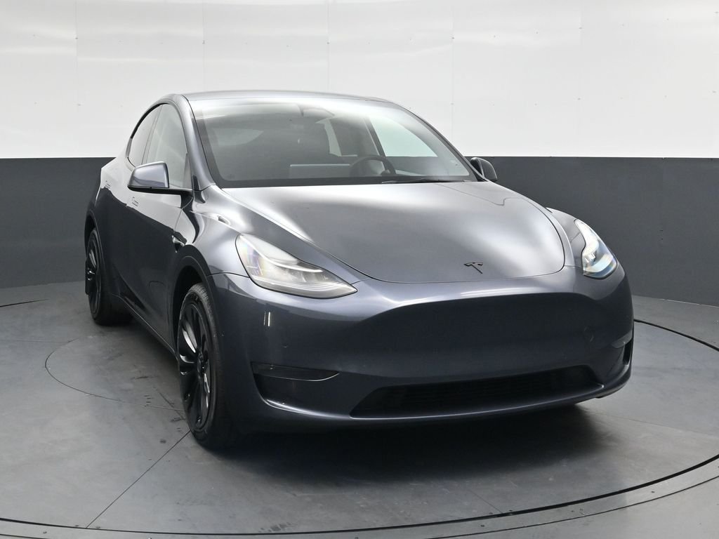 Used 2022  Tesla Long Range image 2