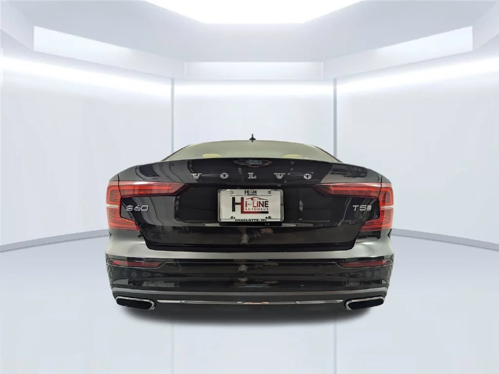 Certified Used 2020 Black Volvo T5 Inscription image 19