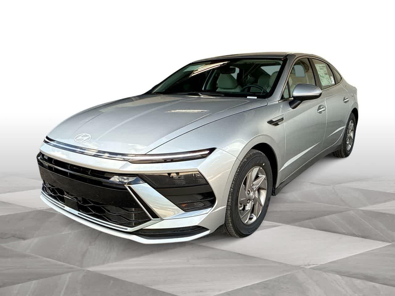 New 2026 Aero Silver Hyundai SE image 33