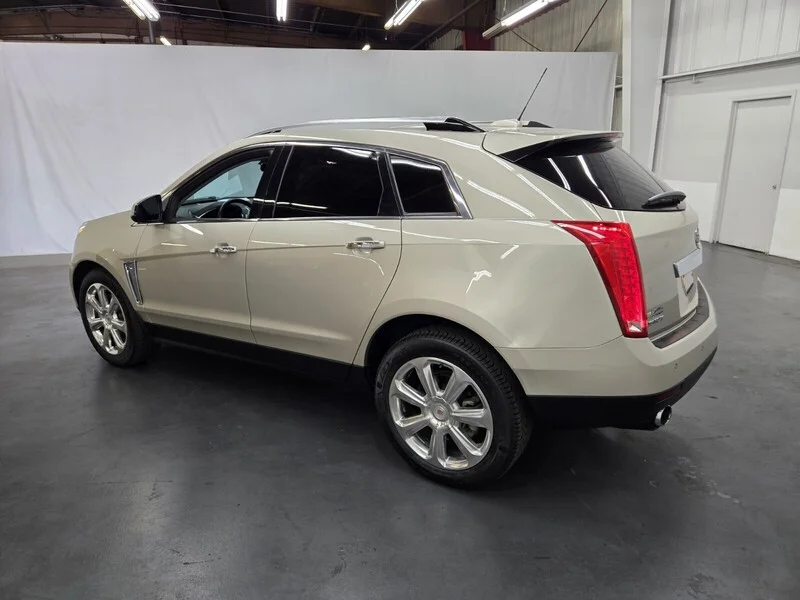 Used 2015 Silver Coast Metallic Cadillac Premium Collection image 3