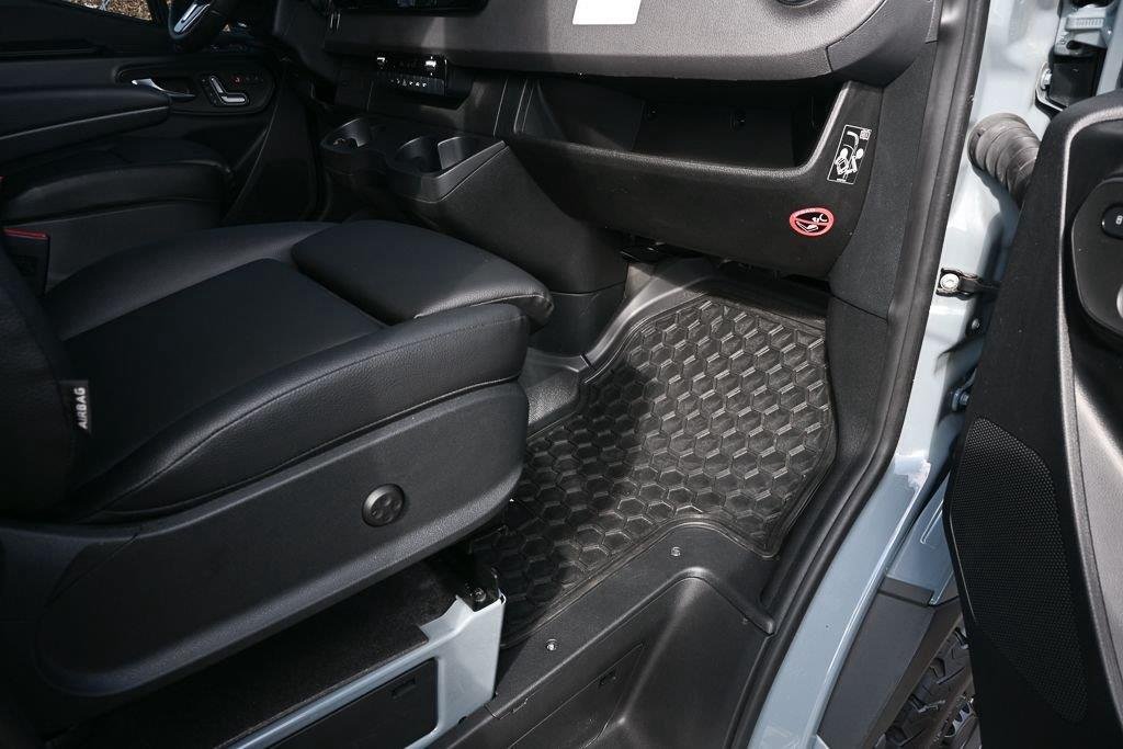Used 2025 Blue Grey Tiffin  image 25