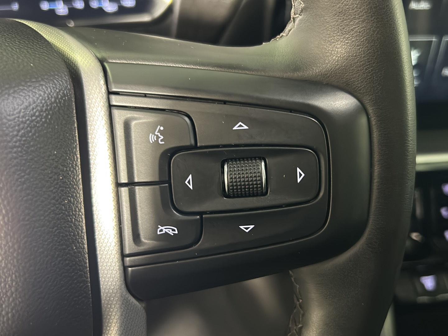 Used 2024 Downpour Metallic GMC Denali image 27