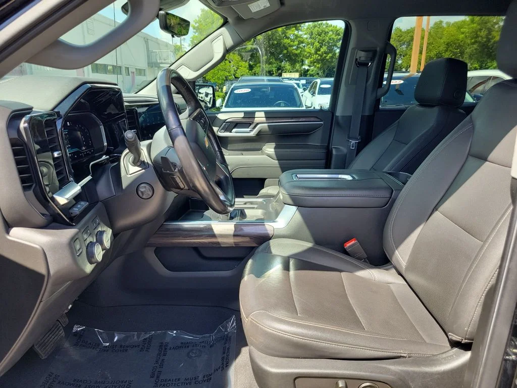 Used 2022 Black Chevrolet LTZ image 24