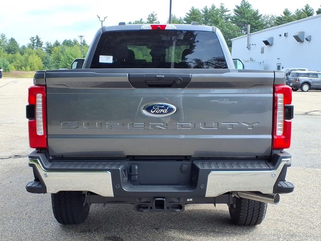 New 2026 Carbonized Gray Metallic Ford F-350® XLT image 6