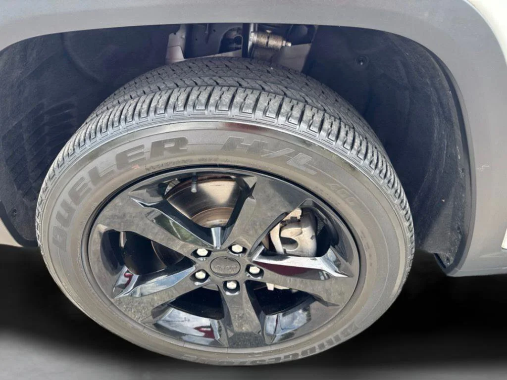 Used 2023 Bright White Clearcoat Jeep Altitude image 23