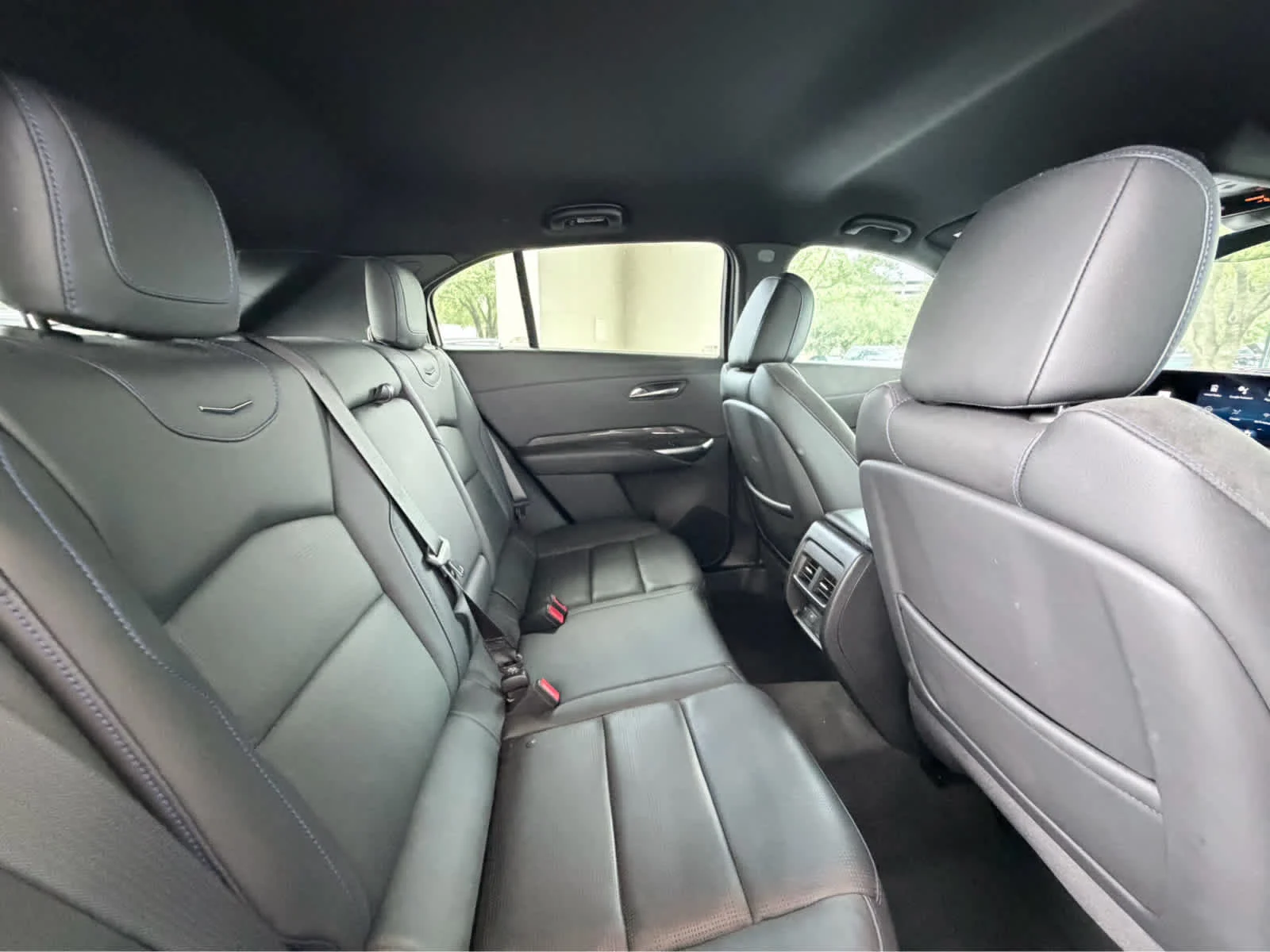 Certified Used 2024 Crystal White Tricoat Cadillac Sport image 30