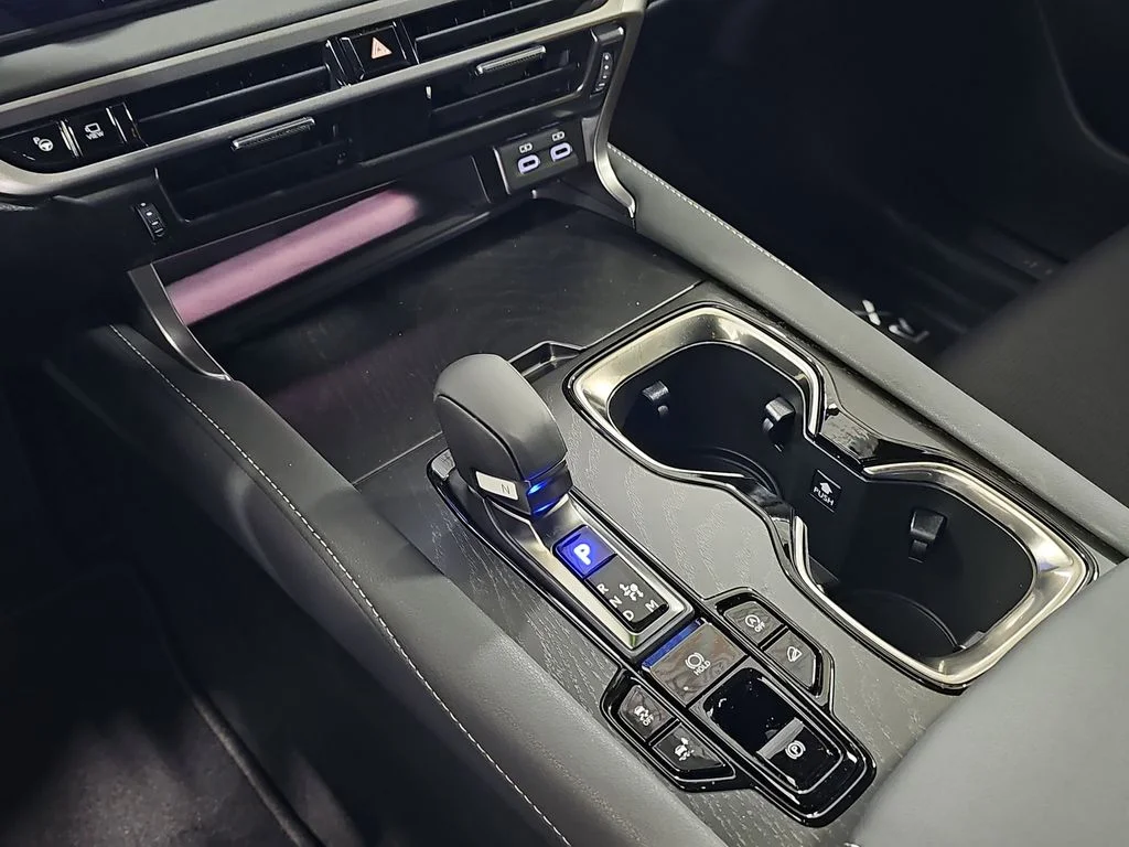 New 2026 Nori Green Pearl Lexus PREMIUM PLUS image 23