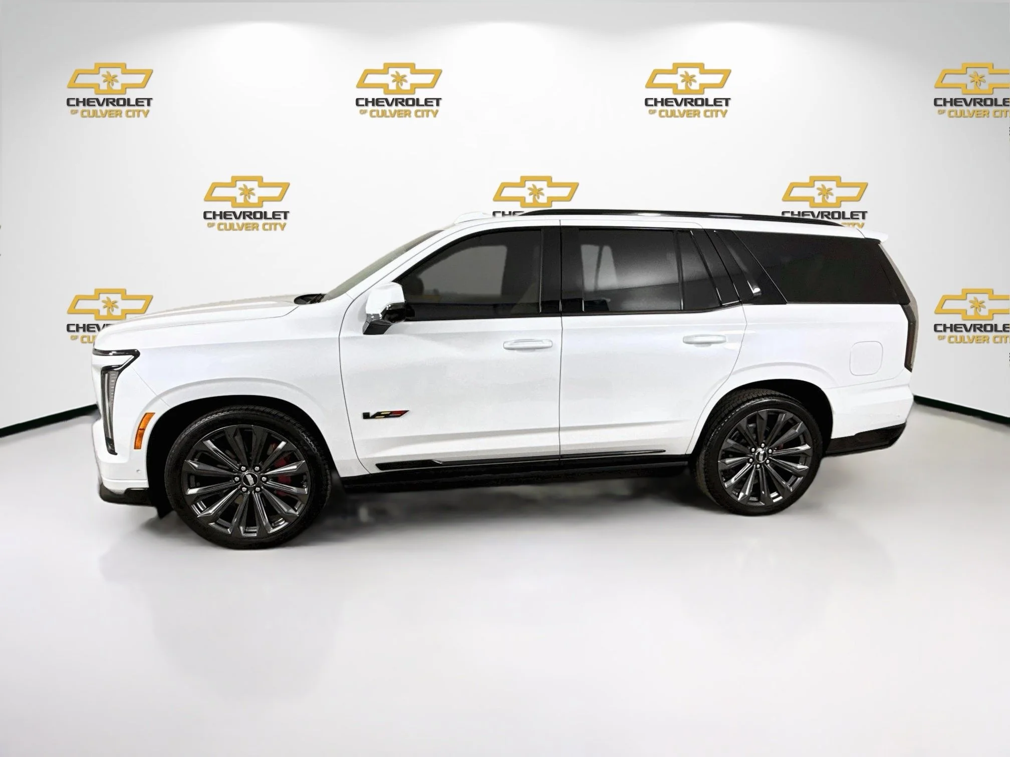 Used 2026 Vibrant White Tricoat Cadillac V-Series image 5