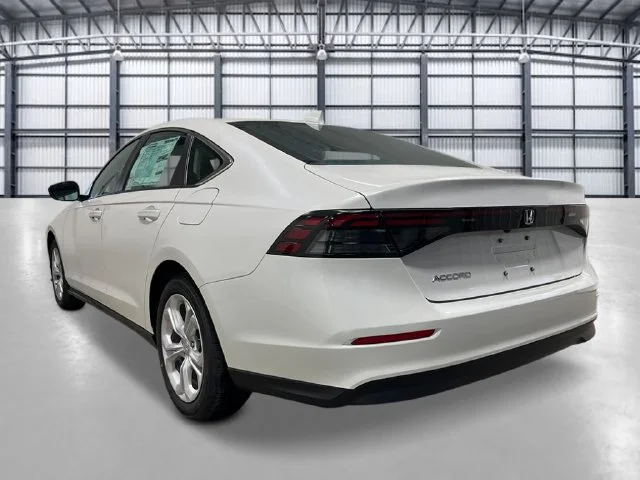 New 2026 Platinum White Pearl Honda LX image 3