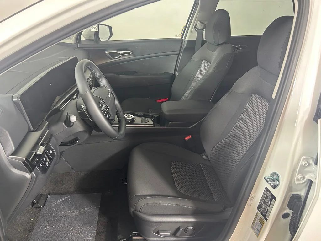 New 2027 Snow White Pearl Kia S image 10