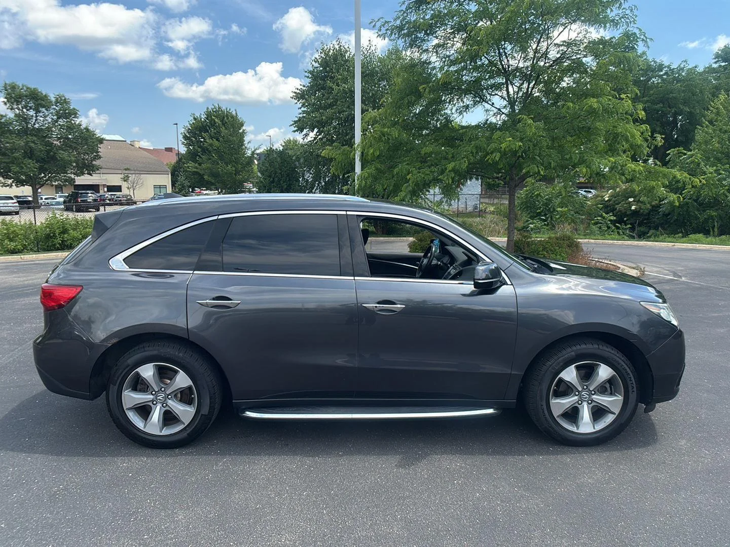 Used 2014 Graphite Luster Metallic Acura BASE image 9