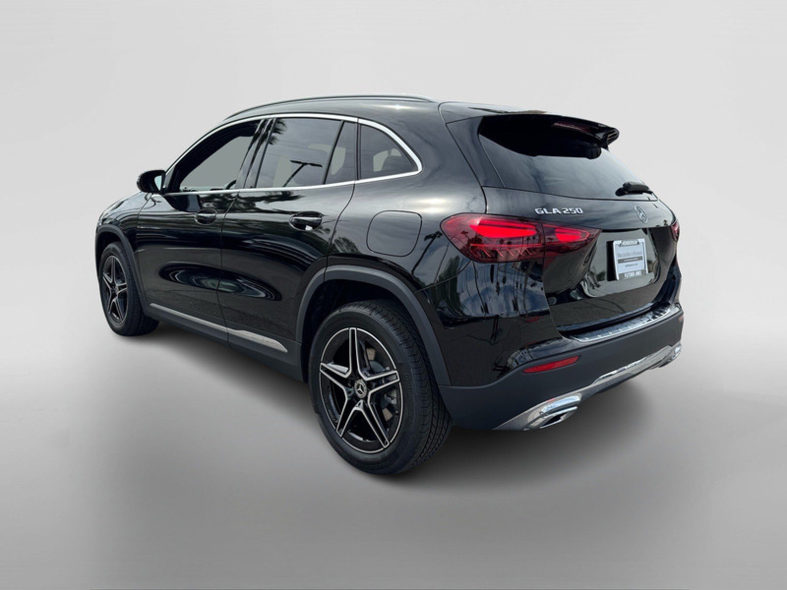 New 2026 Night Black Mercedes-Benz GLA 250 SUV image 3