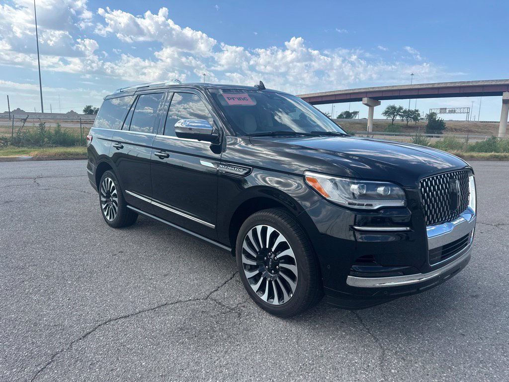 Used 2024 Black Metallic Lincoln Black Label image 6