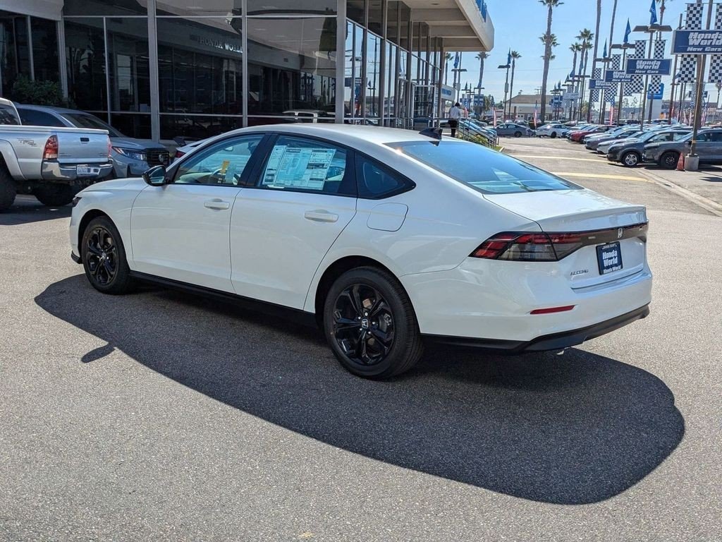 2025 Honda Accord SE - Photo 7