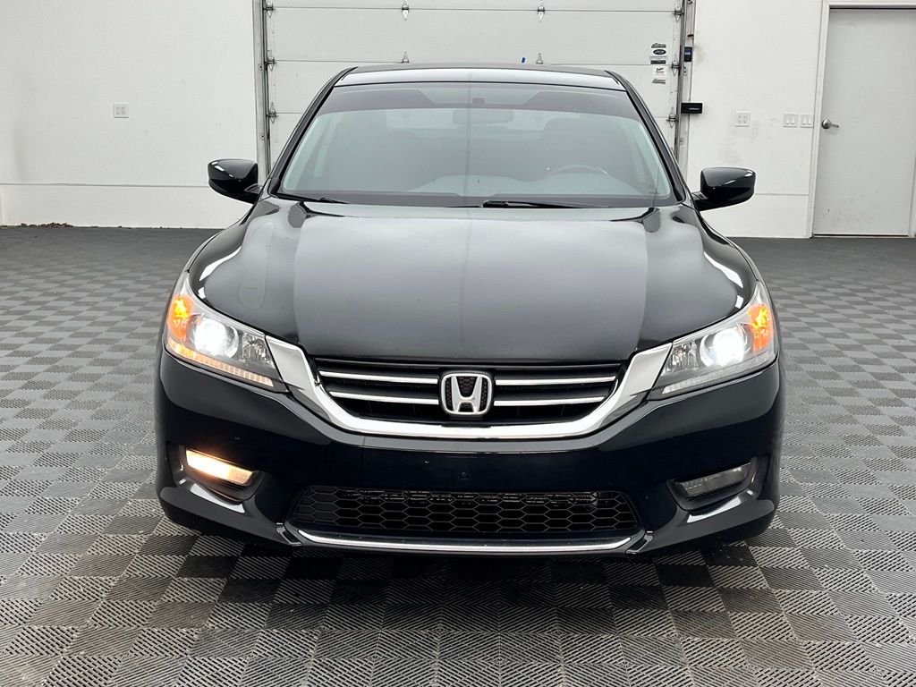 Used 2015 Alabaster Silver Metallic Honda Sport image 13