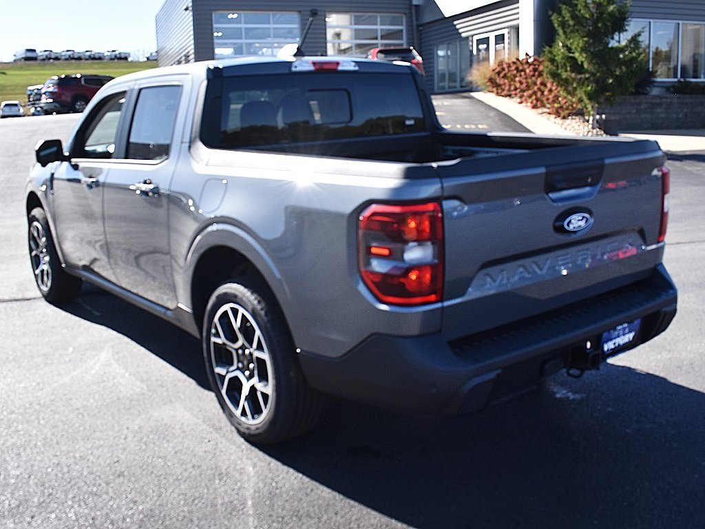 2025 Ford Maverick Lariat photo 3