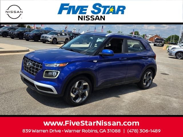 Used 2023 Blue Hyundai Limited image 3