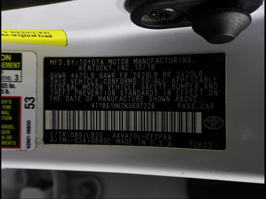 Used 2019 WHITE Toyota XSE image 19