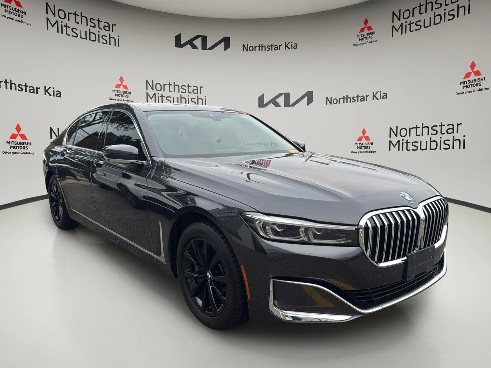 Used 2021 Dark Graphite Metallic BMW 745e xDrive image 7