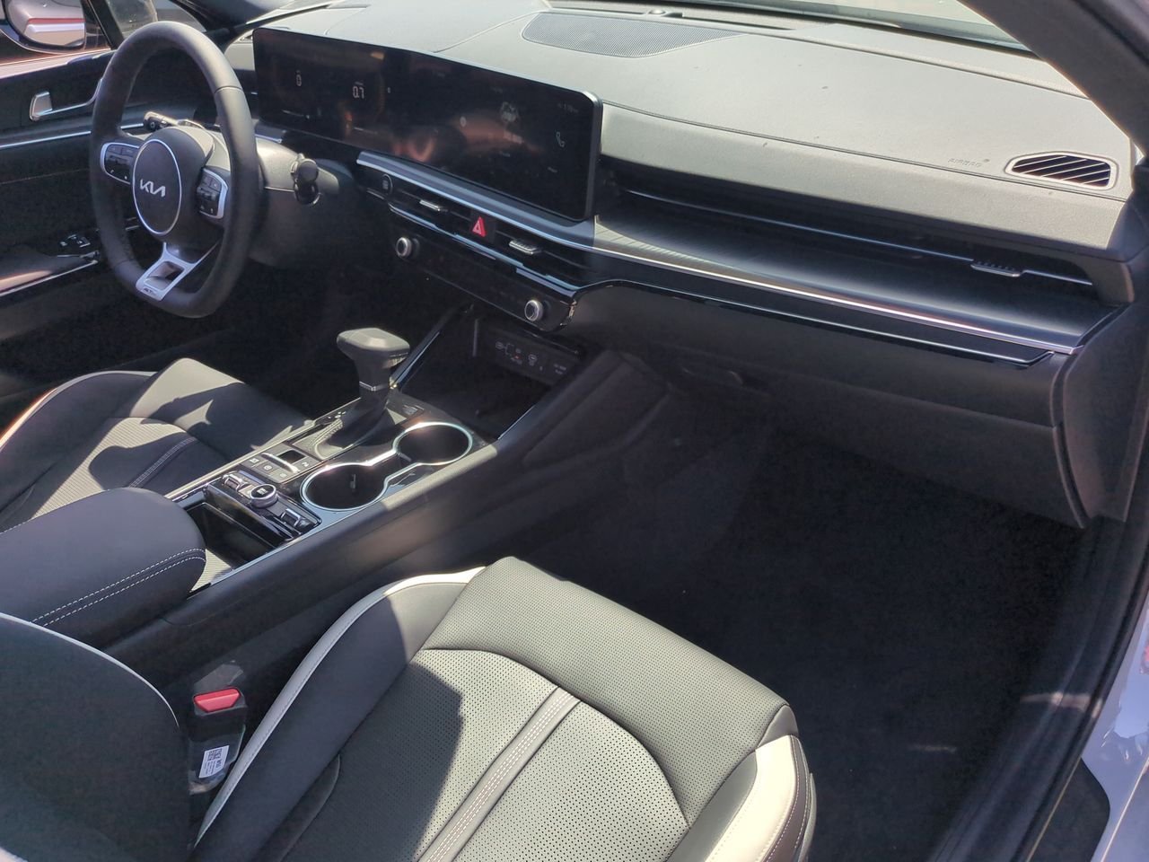 2026 Kia K5 GT-Line - Photo 28