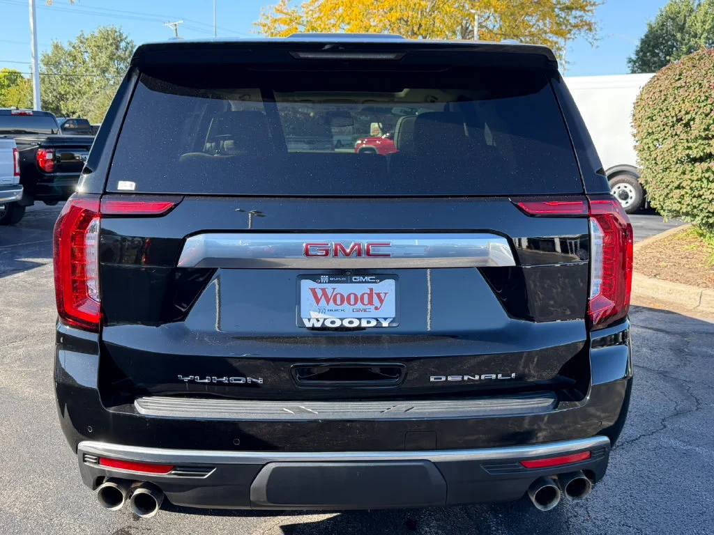 2023 GMC Yukon Denali - Photo 8