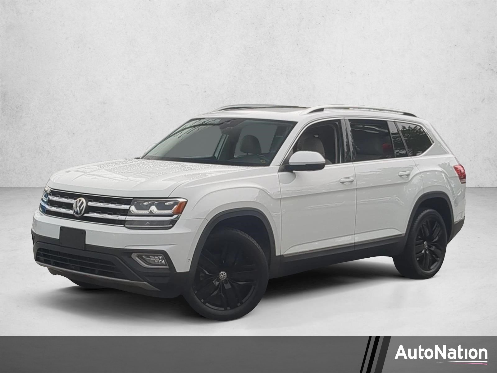 Used 2018 Pure White Volkswagen 3.6L V6 SEL Premium image 1