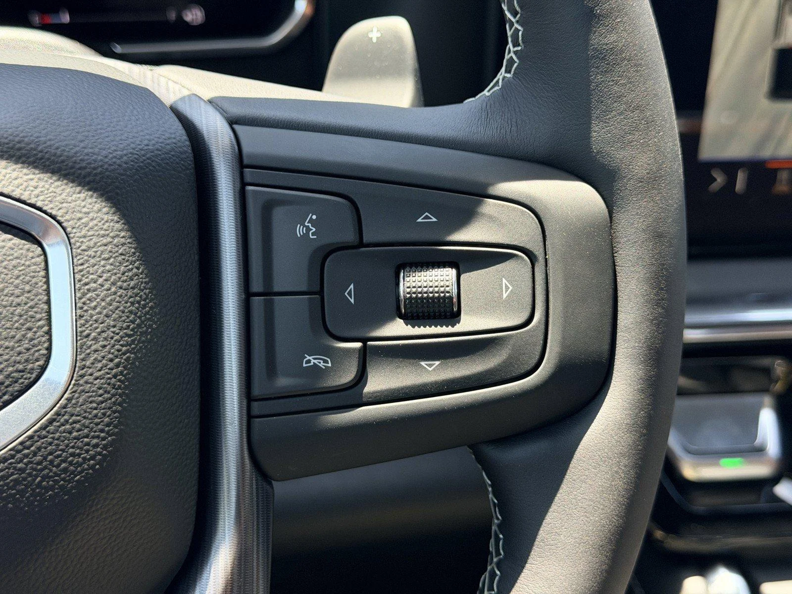 New 2026 Coastal Dune GMC Denali Ultimate image 28
