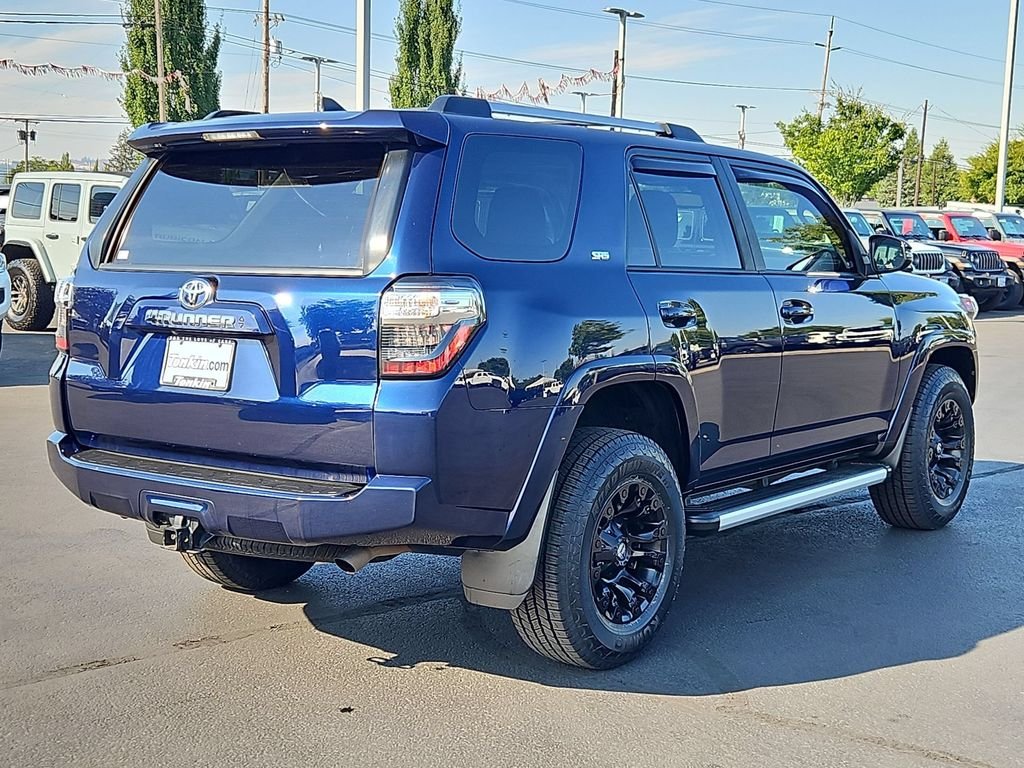 Used 2022 Nautical Blue Metallic Toyota SR5 Premium image 5
