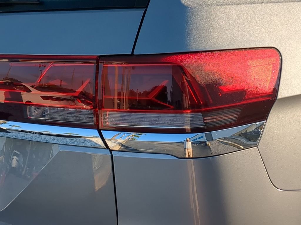 New 2026 Silver Volkswagen 2.0T SE w/Technology image 8