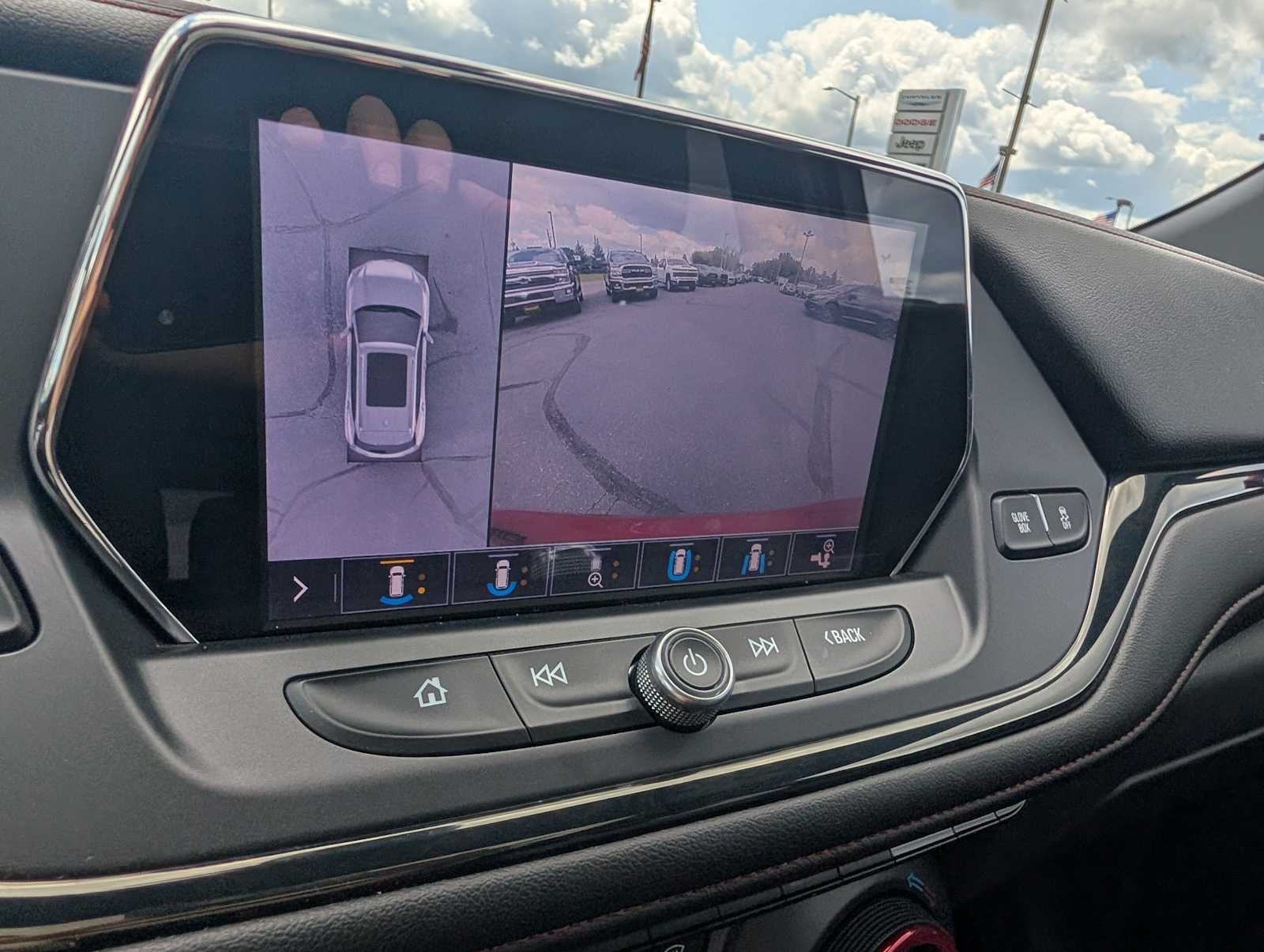 Used 2019 Cajun Red Tintcoat Chevrolet RS image 25