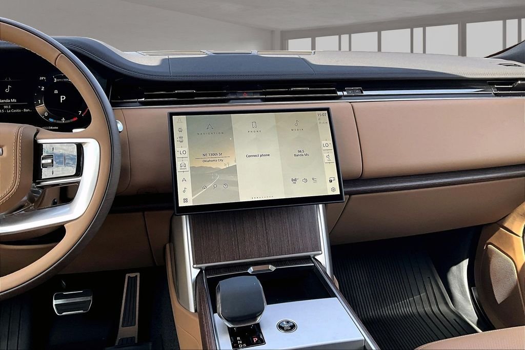 New 2026  Land Rover SE image 7