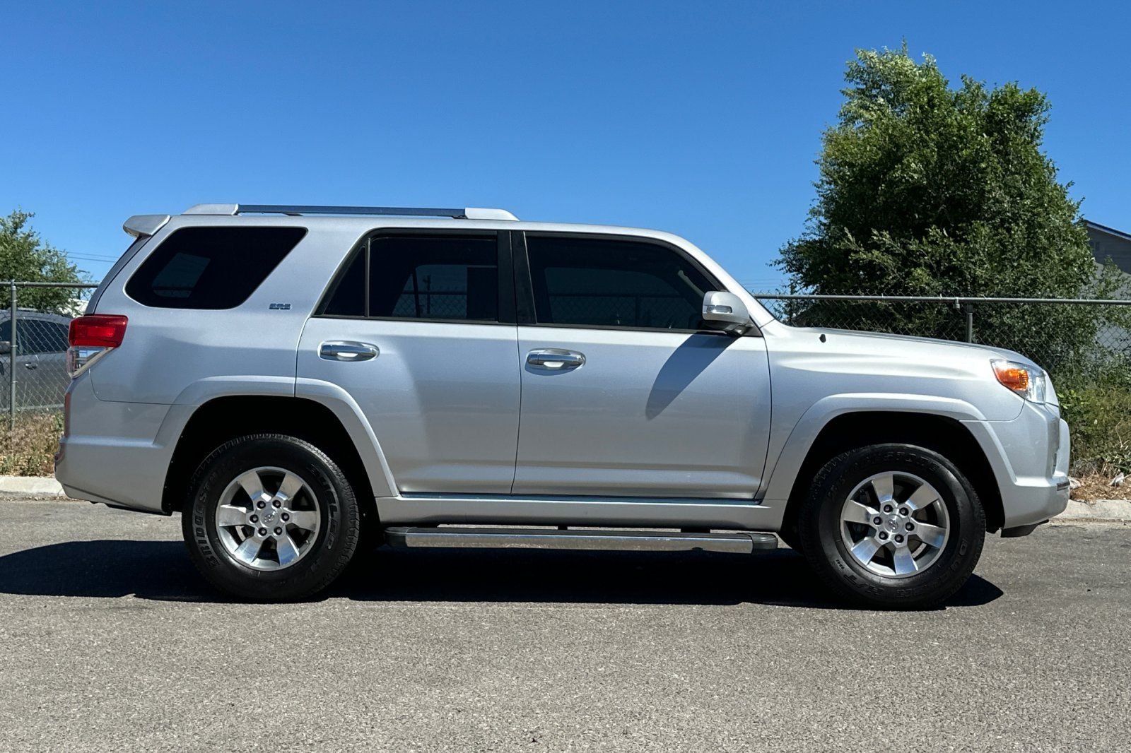 Used 2011 Silver Toyota SR5 image 3
