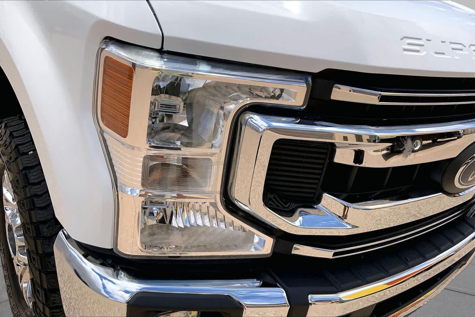 Certified Used 2021 Oxford White Ford XLT image 28