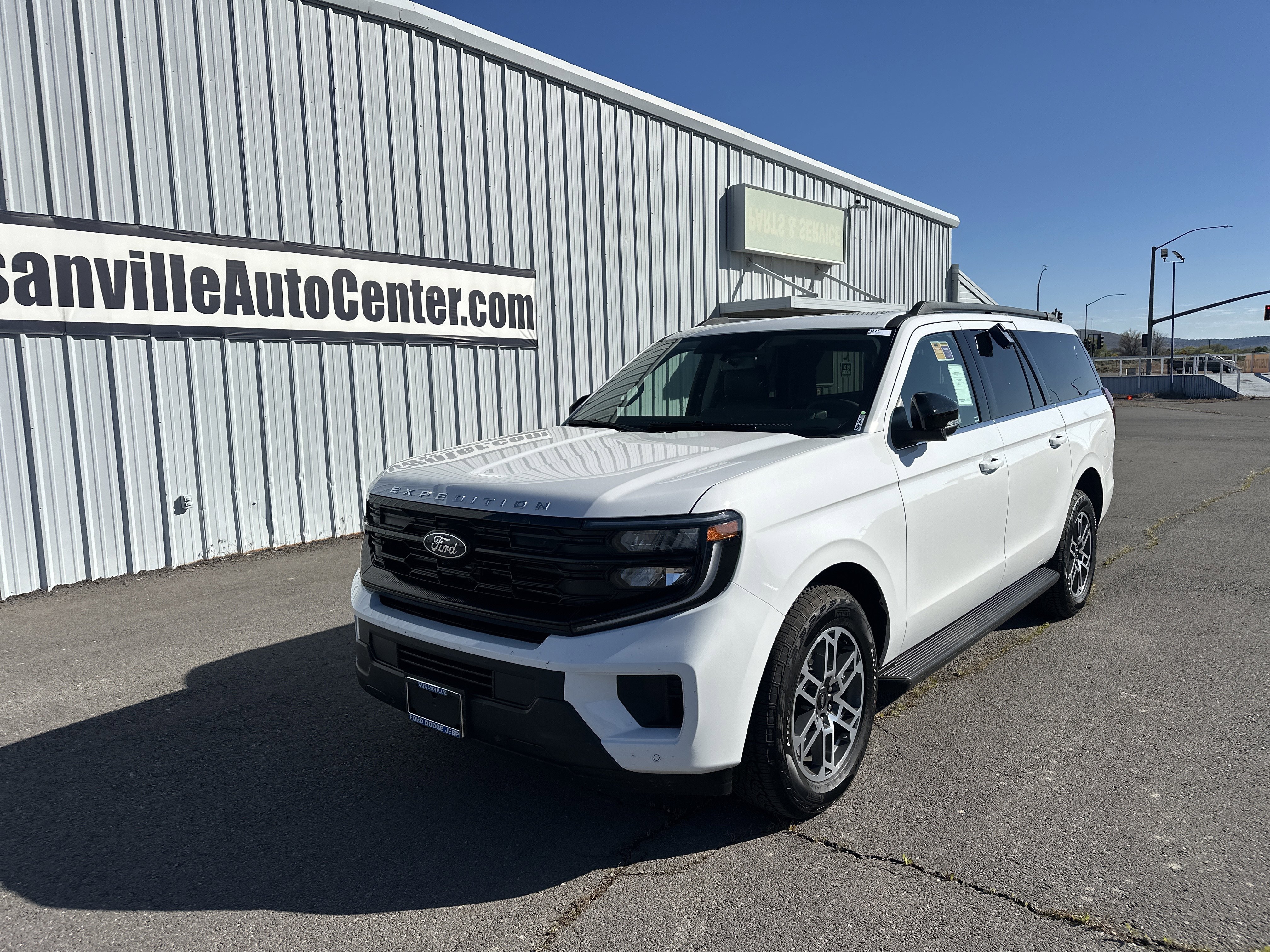 2026 Ford Expedition Active MAX 4x4's photo