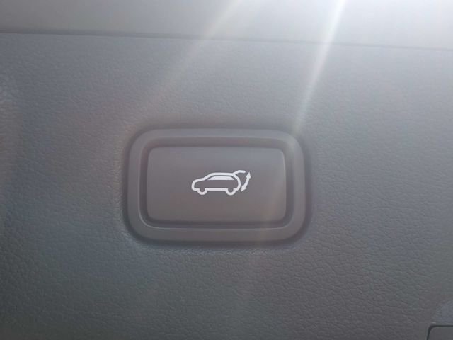 Used 2023 Gray Hyundai SEL image 13