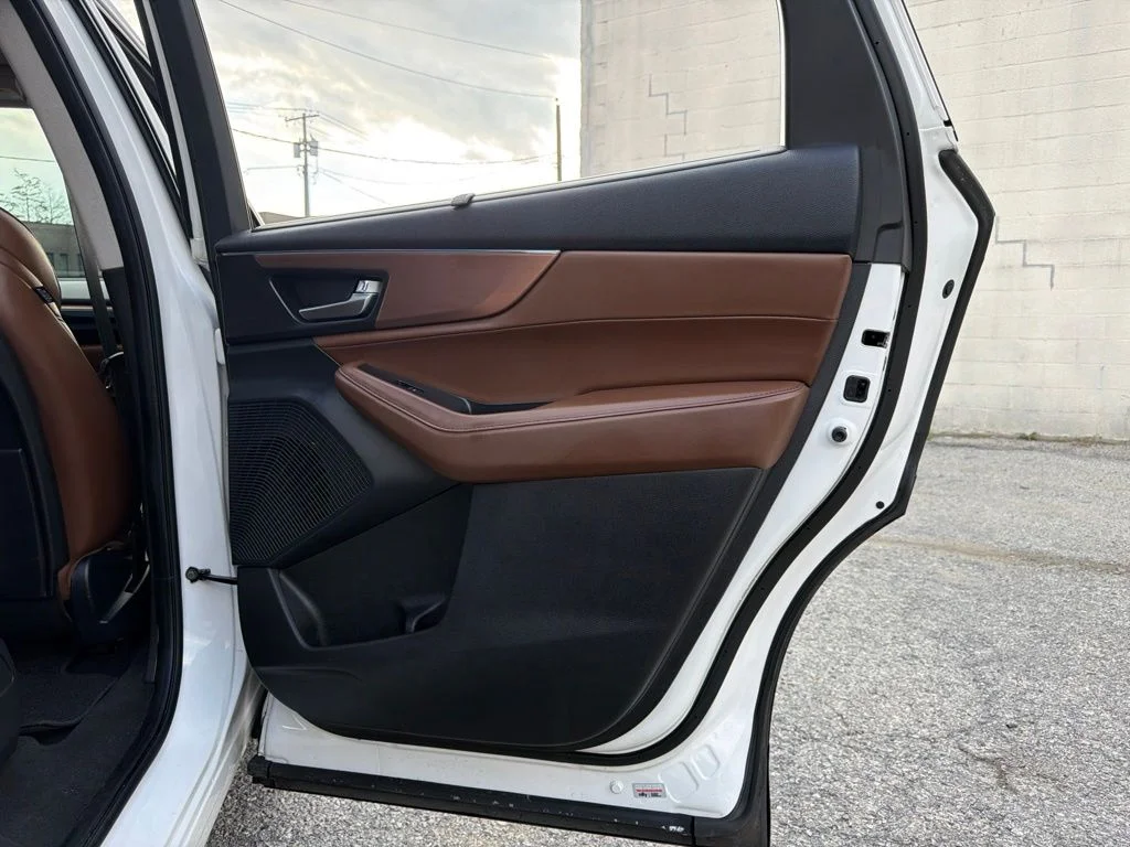 Used 2024 White Acura Technology image 20