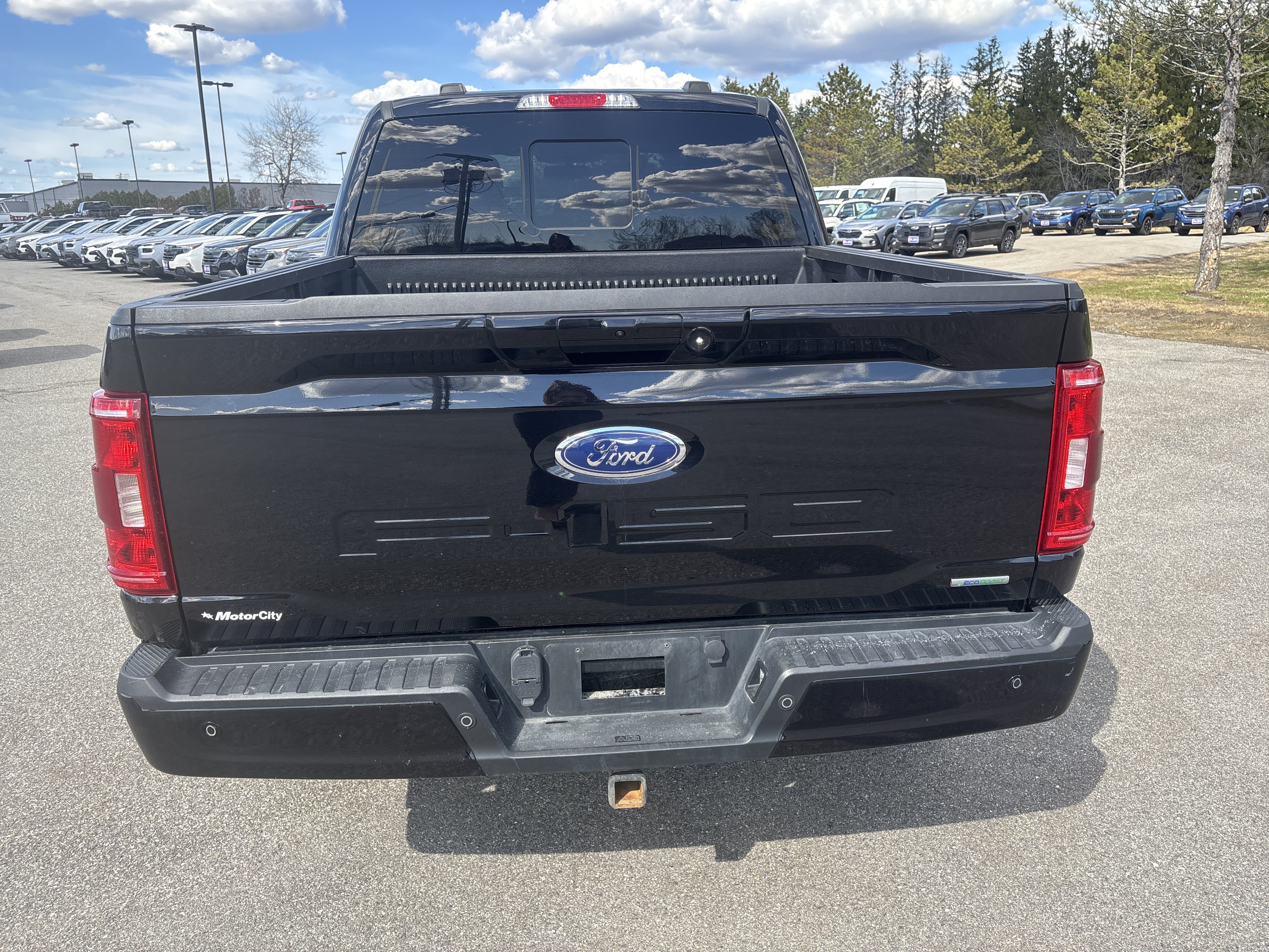 Used 2022 Agate Black Metal Ford XLT image 4